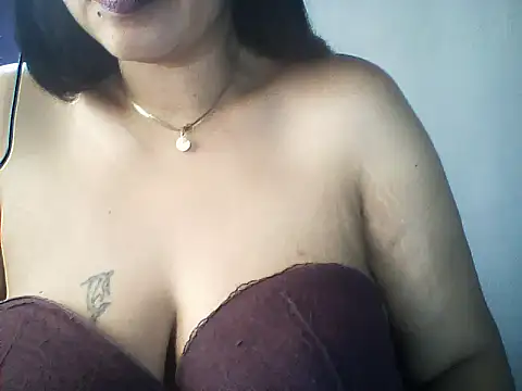 layanah12 online show from 06-21-26, 05:43