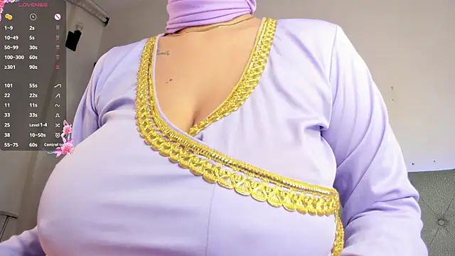 Snapshot of kithana_jazmin chatting on 10-15-25, 10:59 kithana jazmin online show from 10-15-25, 10:59