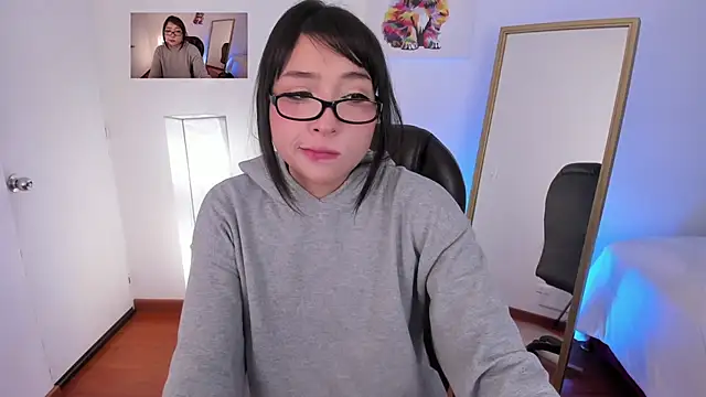 Escarlett Wii online show from 11-16-25, 01:39