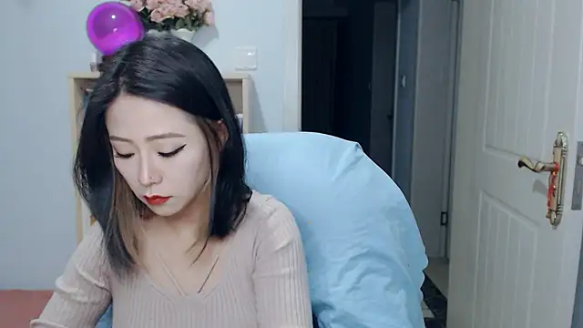 SuSushi728 online show from 05-10-26, 03:17