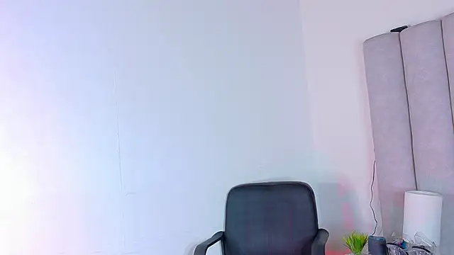 ChanelAdamss  online show from 09-10-25, 02:55