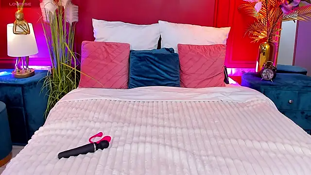 GiaCale online show from 10-05-25, 05:17