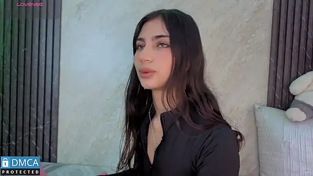 SolBeaumont1 online show from 11-03-25, 05:36