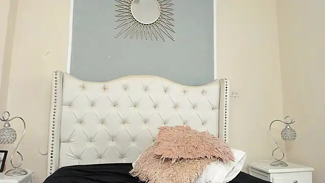 Snapshot of Ambar_Collingg chatting on 01-31-25, 04:06 Ambar Collingg online show from 01-31-25, 04:06