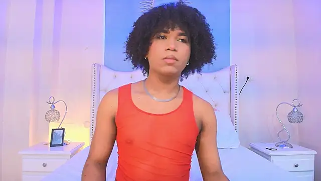 Snapshot of Ambar_Collingg chatting on 10-09-25, 02:04 Ambar Collingg online show from 10-09-25, 02:04