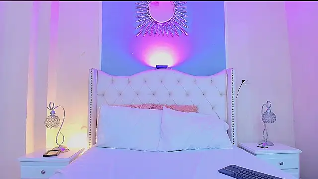 Snapshot of Ambar_Collingg chatting on 10-27-25, 03:38 Ambar Collingg online show from 10-27-25, 03:38