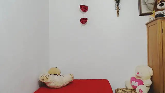 ariellth online show from 10-08-25, 04:37