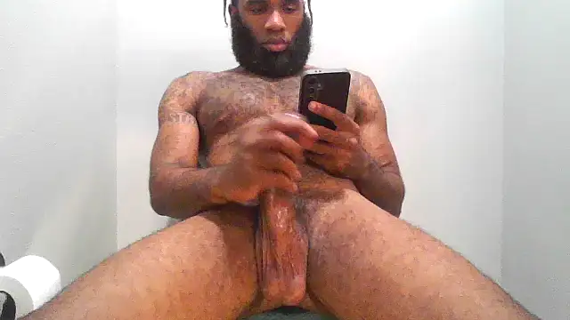 Snapshot of GoodGirlLover13 chatting on 06-11-26, 05:05 GoodGirlLover13 online show from 06-11-26, 05:05