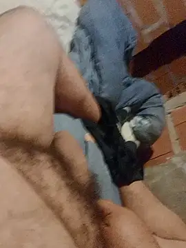 Snapshot of RenewingSaigon chatting on 11-03-25, 05:42 RenewingSaigon online show from 11-03-25, 05:42