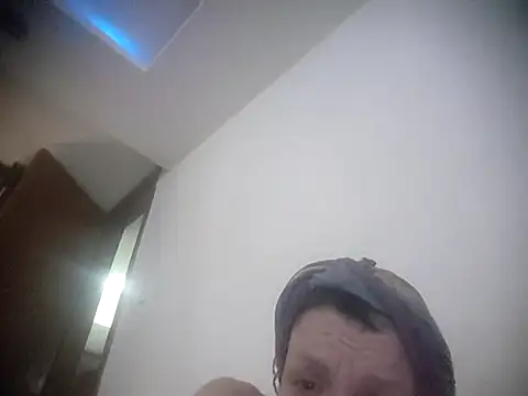 Snapshot of AnetteGoBa chatting on 11-08-25, 10:37 AnetteGoBa online show from 11-08-25, 10:37