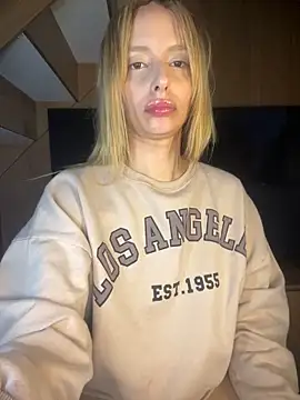 Bellahcha online show from 05-23-26, 04:29