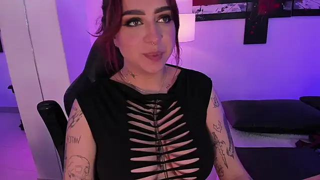 AnnikaMerliahh  online show from 02-21-25, 06:26