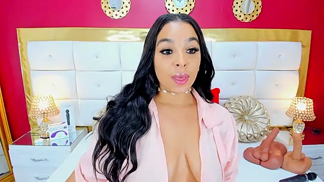 Snapshot of EileenBenzon chatting on 01-26-25, 06:28 EileenBenzon online show from 01-26-25, 06:28