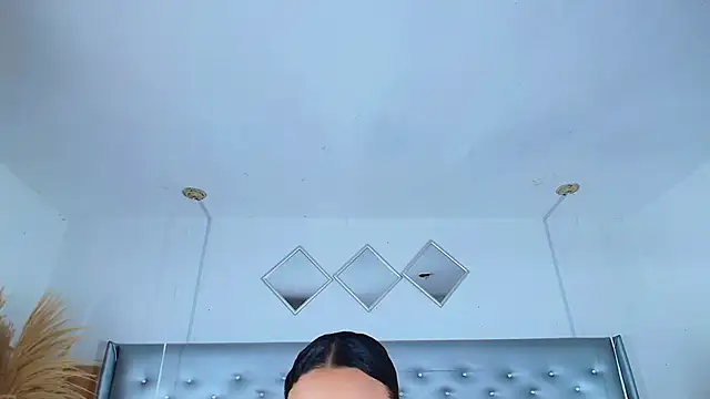 Snapshot of EileenBenzon chatting on 03-06-25, 05:43 EileenBenzon online show from 03-06-25, 05:43