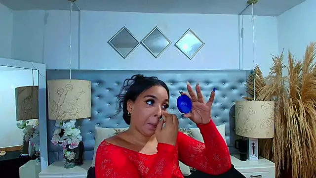 Snapshot of EileenBenzon chatting on 02-11-26, 02:49 EileenBenzon online show from 02-11-26, 02:49