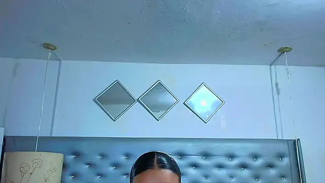 Snapshot of EileenBenzon chatting on 03-26-26, 03:39 EileenBenzon online show from 03-26-26, 03:39