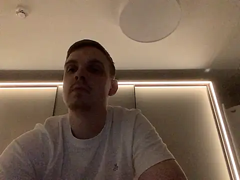 neilho1 online show from 12-10-24, 07:11