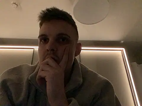 neilho1 online show from 12-30-24, 05:55