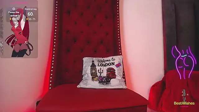 Snapshot of BiancaAntonelli chatting on 10-10-25, 01:54 BiancaAntonelli online show from 10-10-25, 01:54