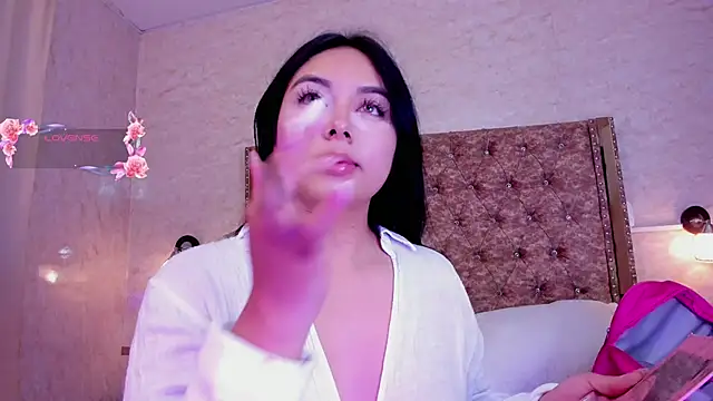 Snapshot of gaby_desire777 chatting on 12-27-24, 12:45 gaby desire777 online show from 12-27-24, 12:45