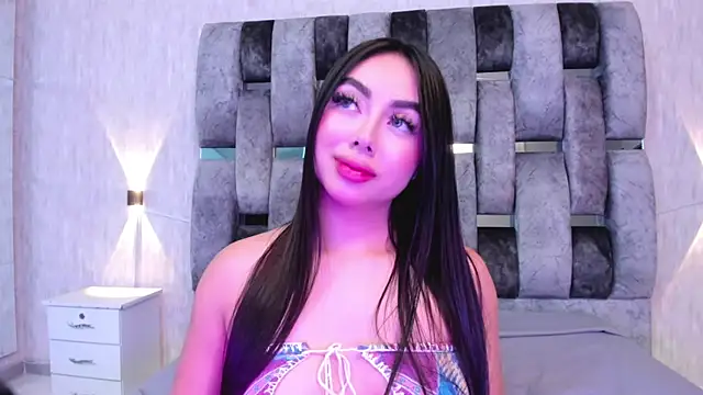 Snapshot of gaby_desire777 chatting on 03-14-25, 02:31 gaby desire777 online show from 03-14-25, 02:31