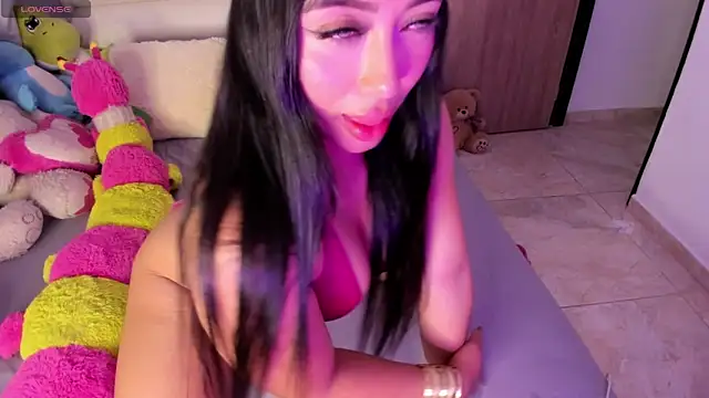 Snapshot of gaby_desire777 chatting on 04-17-26, 04:59 gaby desire777 online show from 04-17-26, 04:59