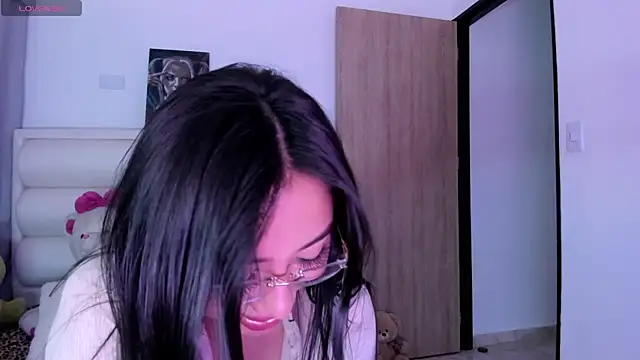 Snapshot of gaby_desire777 chatting on 05-12-26, 03:25 gaby desire777 online show from 05-12-26, 03:25