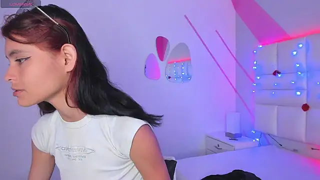 Salome rouse1 online show from 01-05-25, 02:08