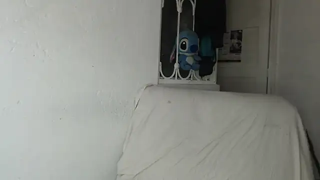 skinny sweet2411 online show from 10-06-25, 06:22