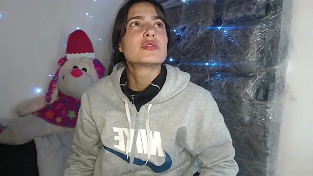 skinny sweet2411 online show from 12-21-25, 11:45