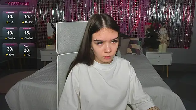 Snapshot of SweetyDeviliya chatting on 12-05-24, 02:31 SweetyDeviliya online show from 12-05-24, 02:31