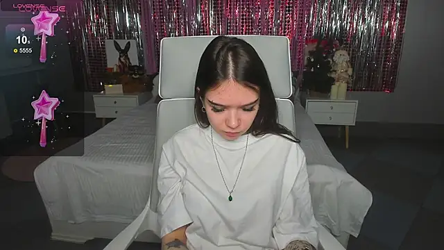 Snapshot of SweetyDeviliya chatting on 12-05-24, 05:48 SweetyDeviliya online show from 12-05-24, 05:48