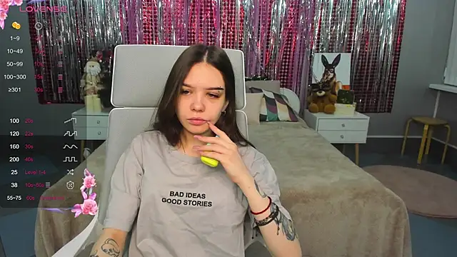 Snapshot of SweetyDeviliya chatting on 01-18-25, 03:31 SweetyDeviliya online show from 01-18-25, 03:31