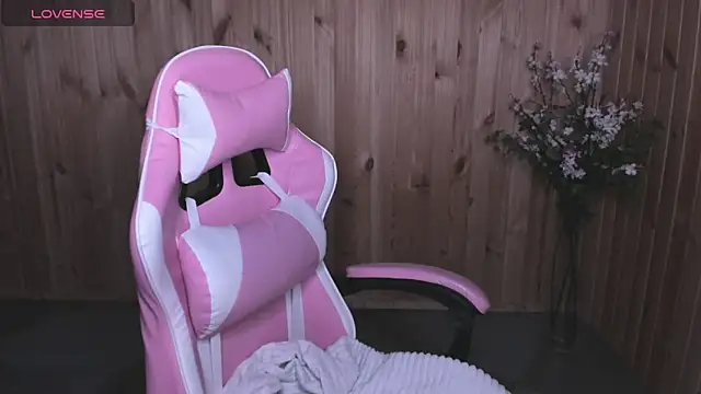 Snapshot of SweetyDeviliya chatting on 03-12-25, 10:16 SweetyDeviliya online show from 03-12-25, 10:16
