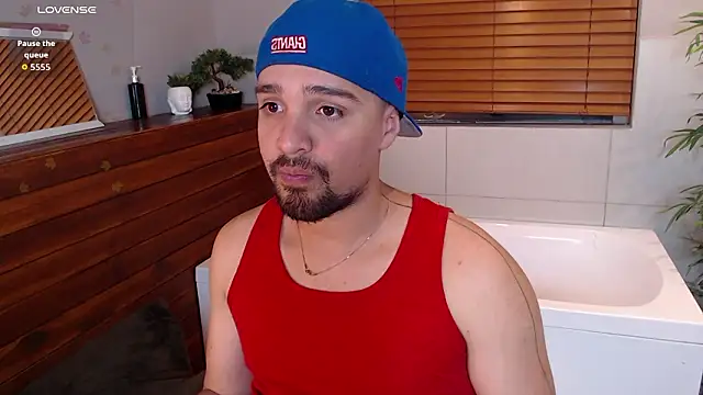 Snapshot of Edward_max chatting on 02-23-26, 03:37 Edward max online show from 02-23-26, 03:37