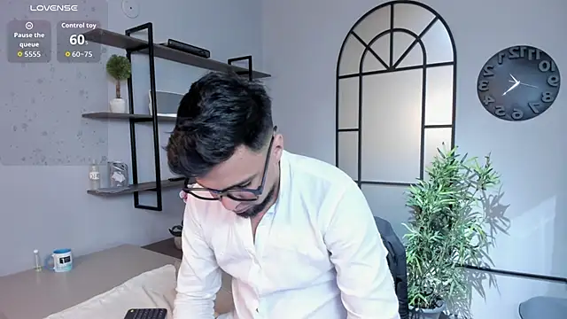 Snapshot of Edward_max chatting on 03-14-26, 03:45 Edward max online show from 03-14-26, 03:45