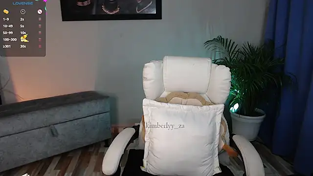 kim zaratte online show from 01-11-26, 01:10