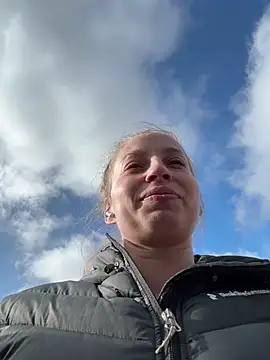 Snapshot of Hr_Frk_Olsen chatting on 03-15-26, 09:04 Hr Frk Olsen online show from 03-15-26, 09:04