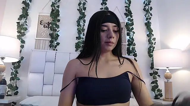 Kylie golden online show from 12-10-24, 11:11
