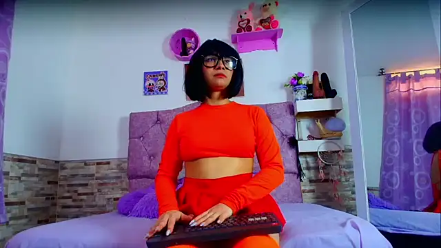 Snapshot of Melannytaylor chatting on 10-01-25, 06:03 Melannytaylor online show from 10-01-25, 06:03