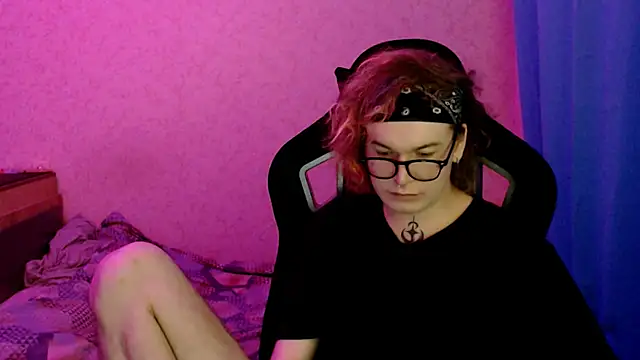 Snapshot of Steve_Mi chatting on 11-06-25, 05:03 Steve Mi online show from 11-06-25, 05:03