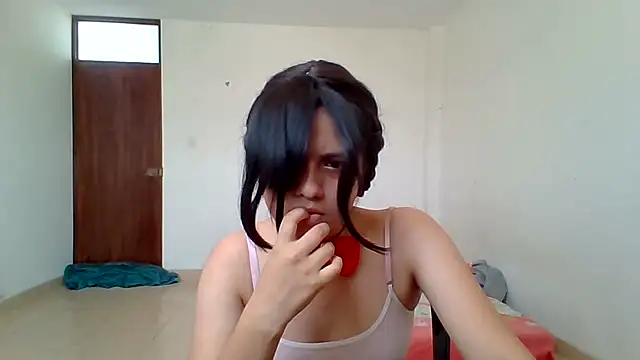 Snapshot of Elsa_sweet chatting on 12-21-24, 04:14 Elsa sweet online show from 12-21-24, 04:14