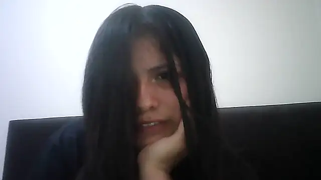 Snapshot of Elsa_sweet chatting on 01-27-25, 02:42 Elsa sweet online show from 01-27-25, 02:42