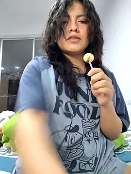 Snapshot of Elsa_sweet chatting on 09-18-25, 03:41 Elsa sweet online show from 09-18-25, 03:41