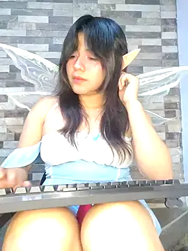 Snapshot of Elsa_sweet chatting on 11-01-25, 04:25 Elsa sweet online show from 11-01-25, 04:25