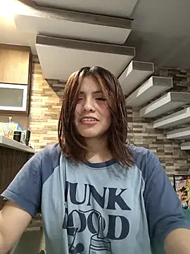 Snapshot of Elsa_sweet chatting on 05-09-26, 04:28 Elsa sweet online show from 05-09-26, 04:28