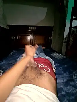 Reynold2608 online show from 01-08-26, 04:15