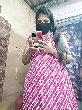 queensenorita online show from 09-30-25, 05:29