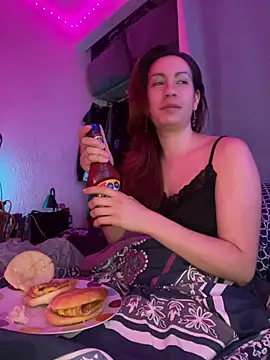 Nina-Chick777 online show from 05-04-26, 07:15