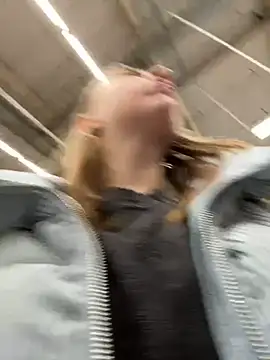 Sunny   Bunny online show from 12-23-24, 06:16